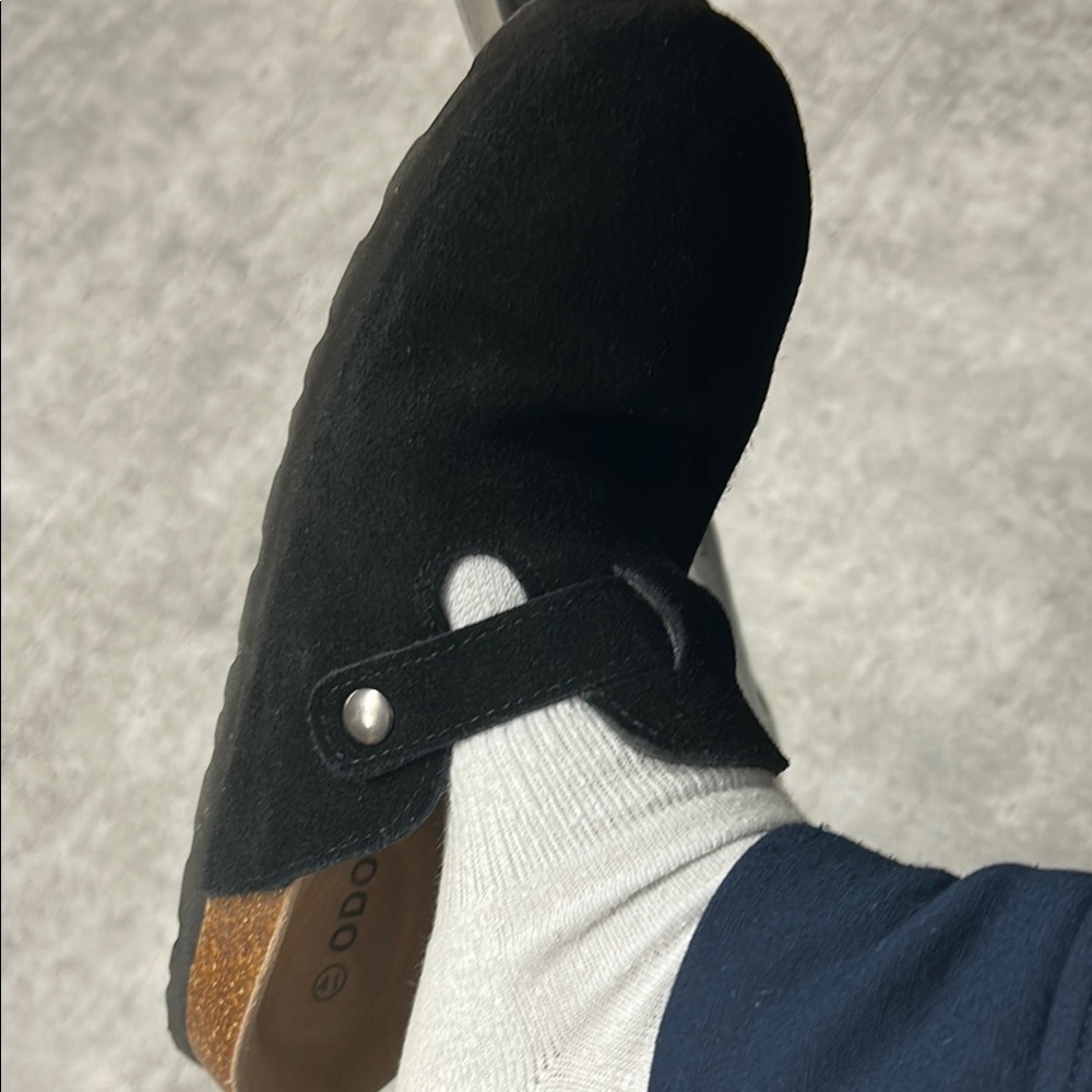 Odille Men's Black and Brown Shoes